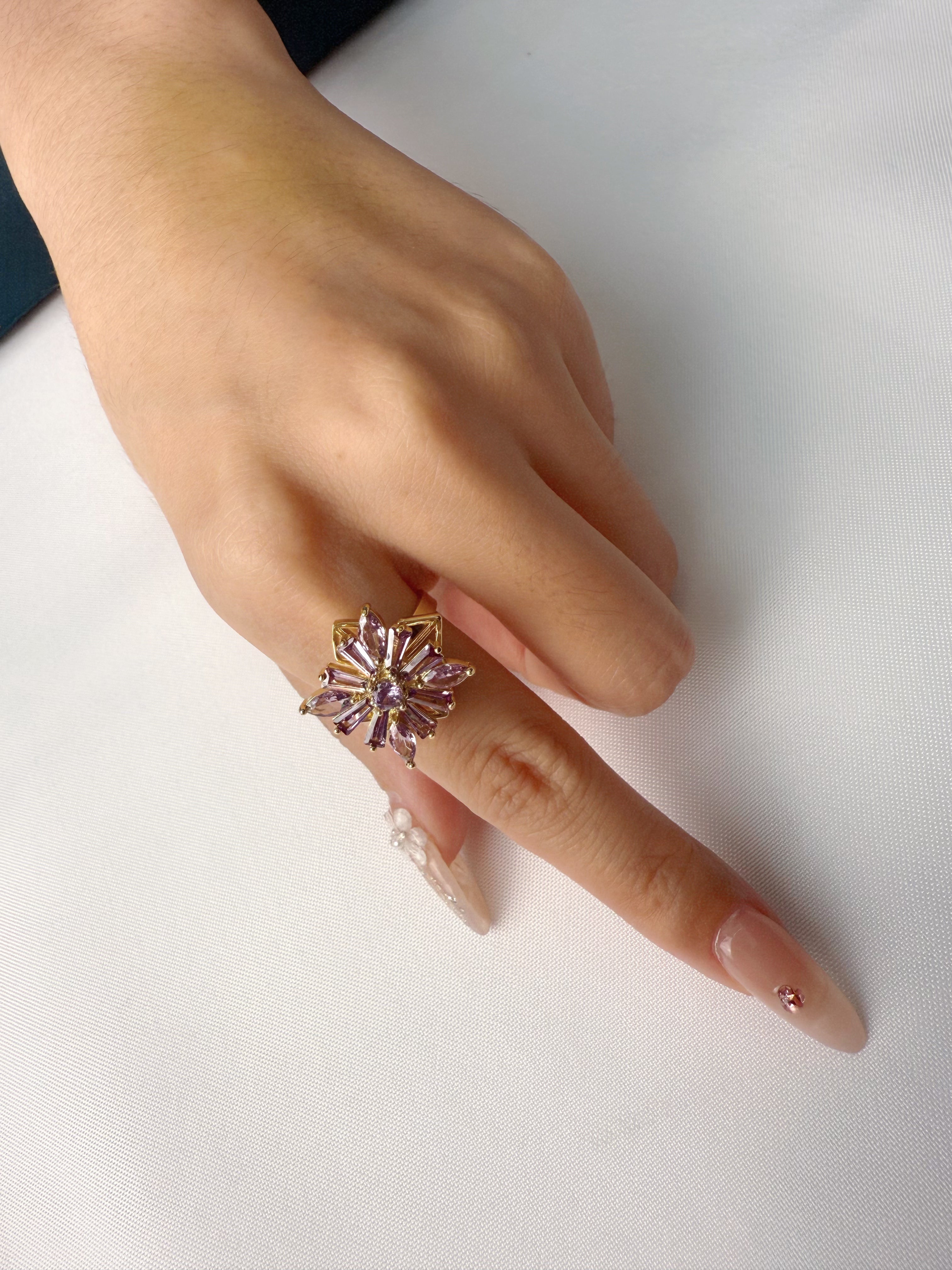 New 2025 Purple Blossom Spinner Ring – Rotating Four-Petal Fidget Ring for Anxiety Relief|Square Floral Zirconia Design