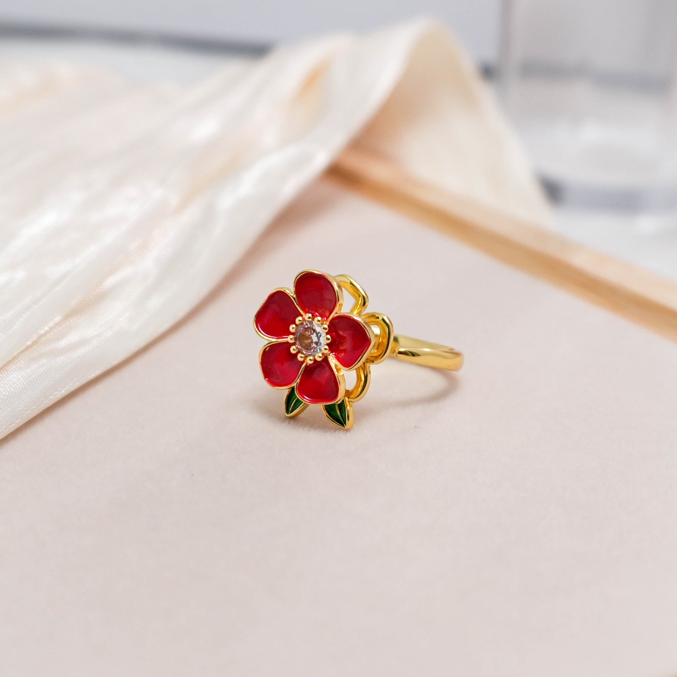 New 2025 Elegant Camellia Anxiety Relief Spinner Ring – Turnable CZ Diamond Flower Ring for Women|Adjustable Open Wrap Band|Dainty Fidget Jewelry for Stress Reduction