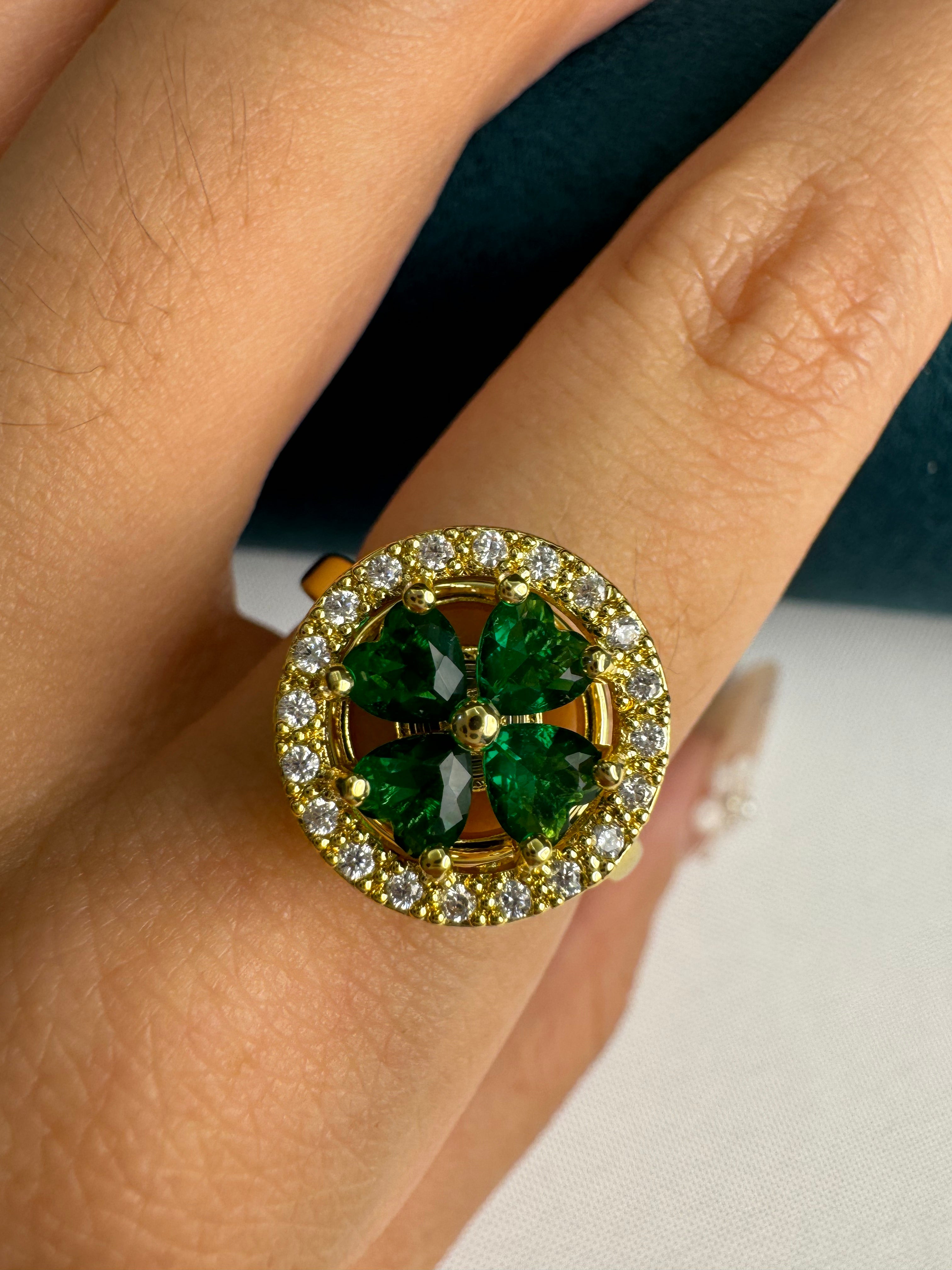 New 2025 Four Leaf Clover Ring – Rotating Ring,, Adult Fidgets for Anxiety and Stress, Lucky Clover Jewelry in Gold for Women & Men