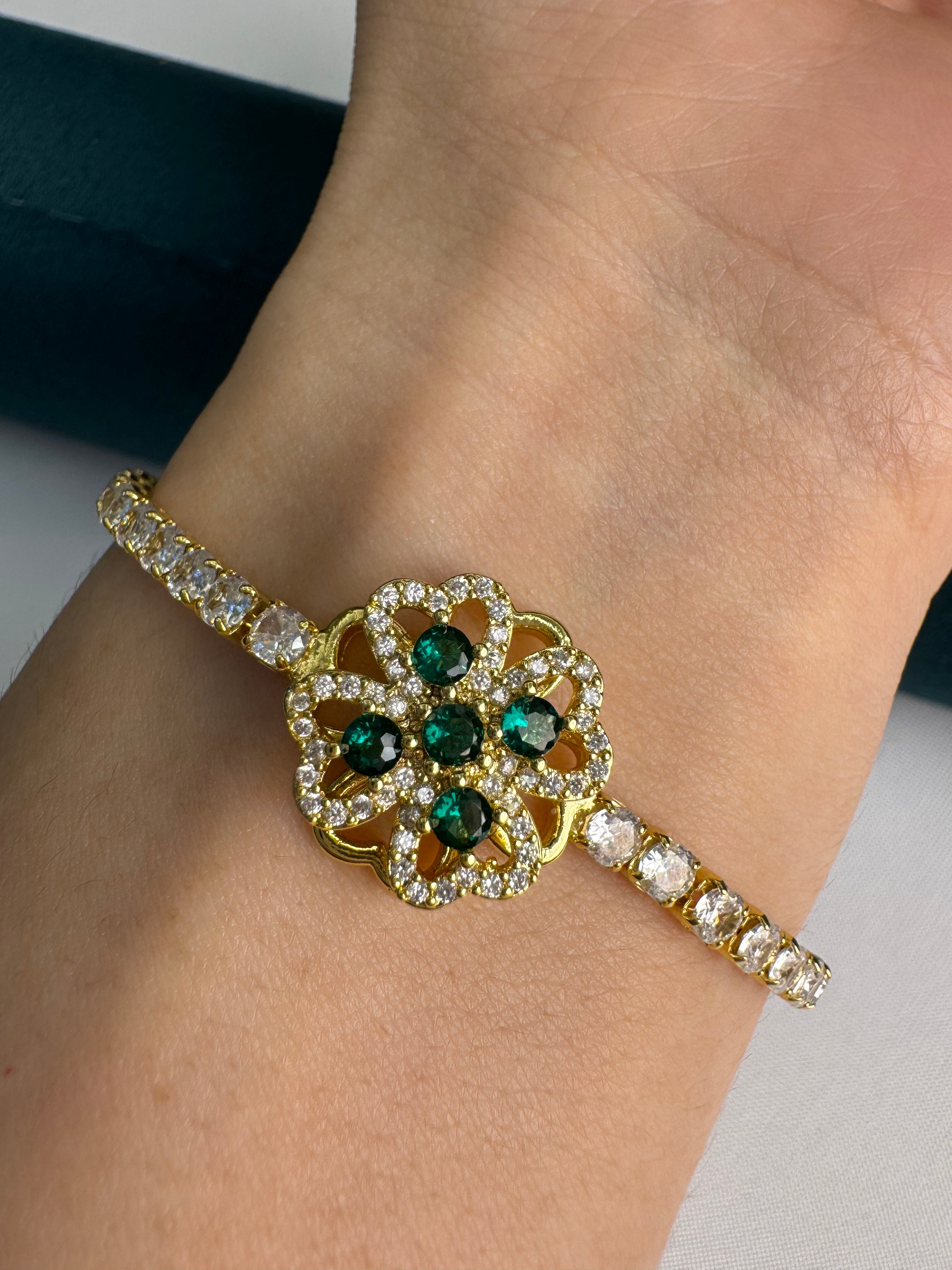 New 2025 Luxe Lucky Clover Spinner Set – Green Zircon Necklace, Ring & Bracelet｜Rotating Anti-Anxiety Jewelry for Women & Men