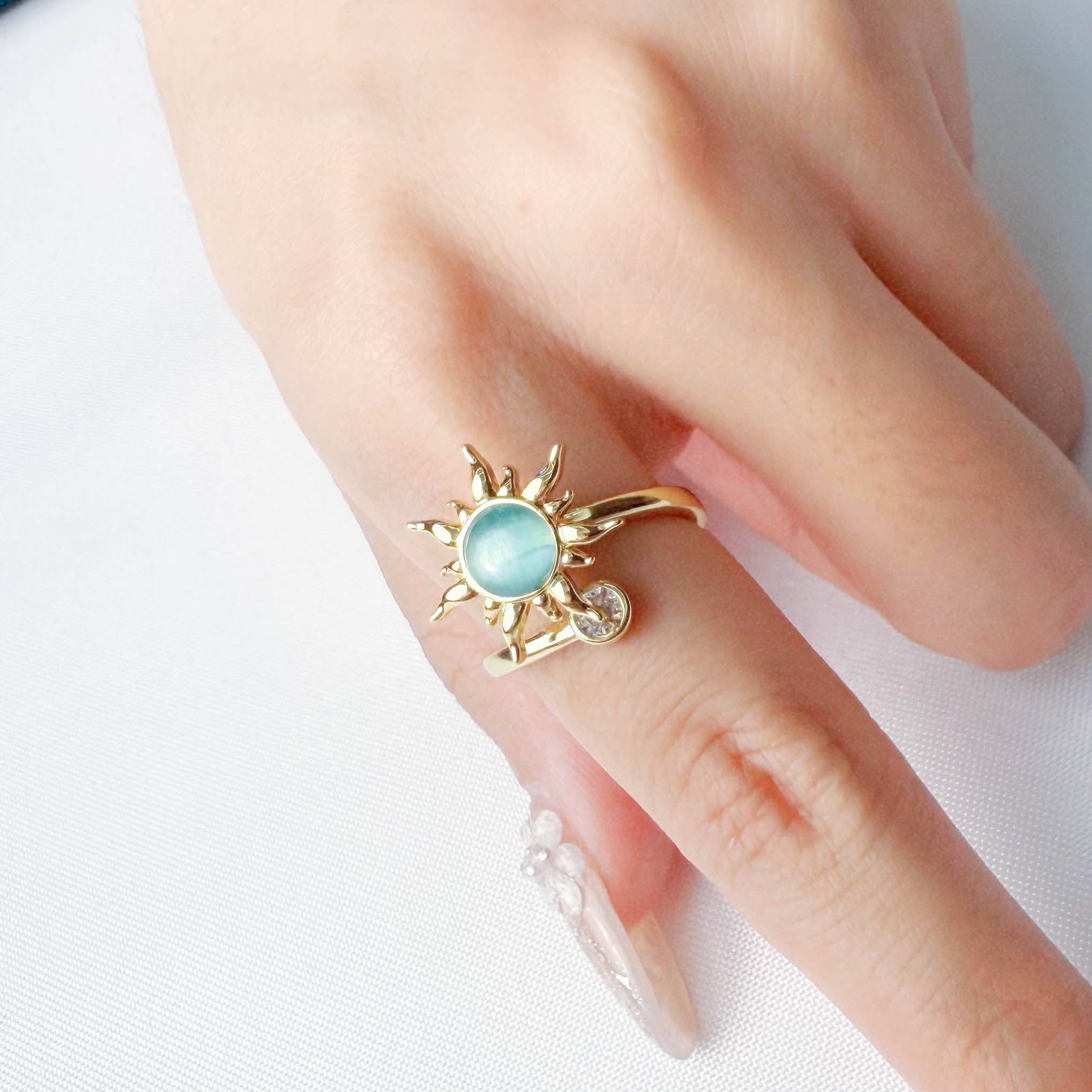 New 2025 Sunspinner Anxiety Ring - Golden Rotating Sunflower Ring for Stress Relief｜Adult Fidget Therapy Jewelry