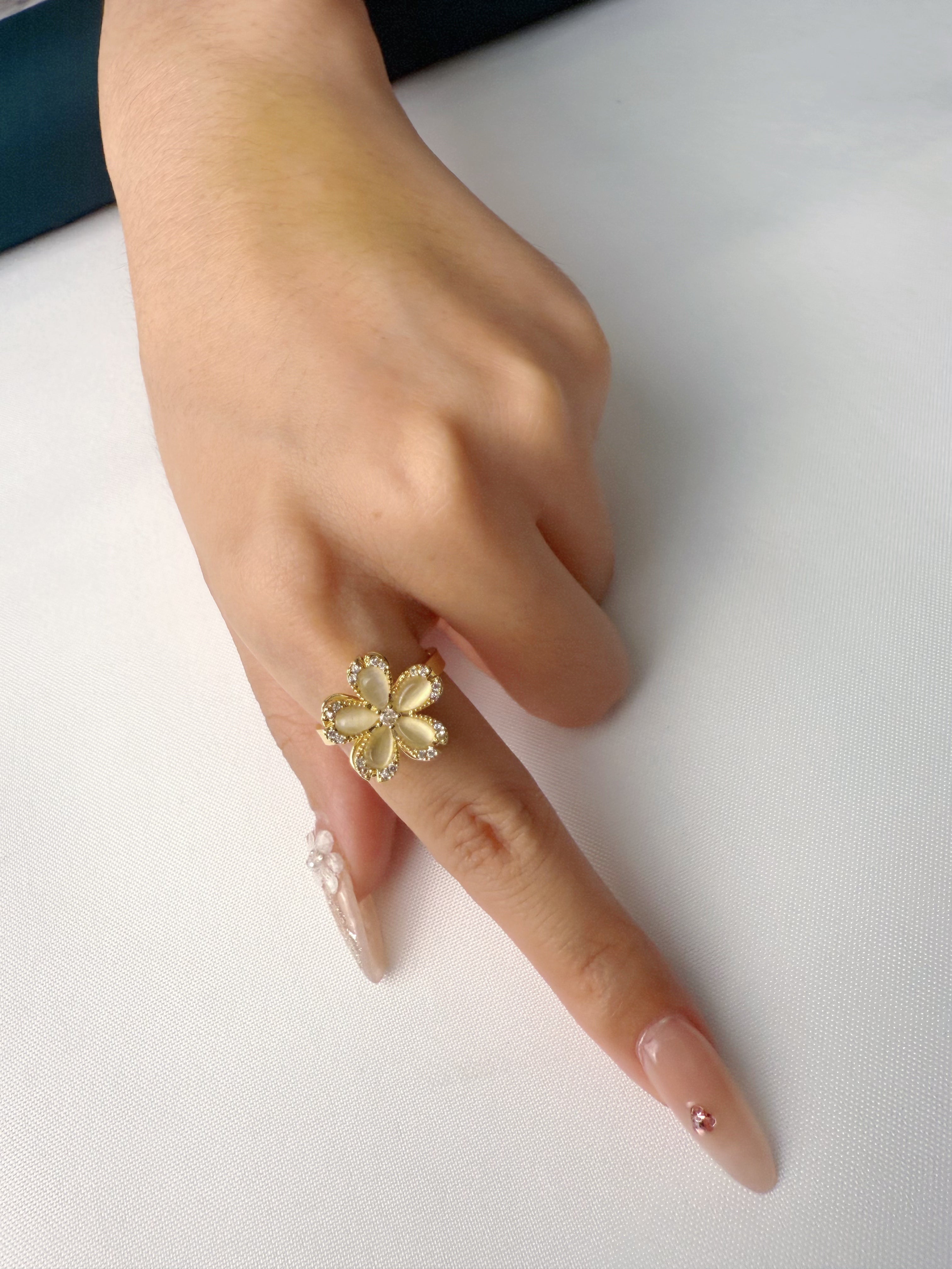 New 2025 Petal Ring Open Wrap Ring Anti-Anxiety Relief Ring Suitable for Men and Women