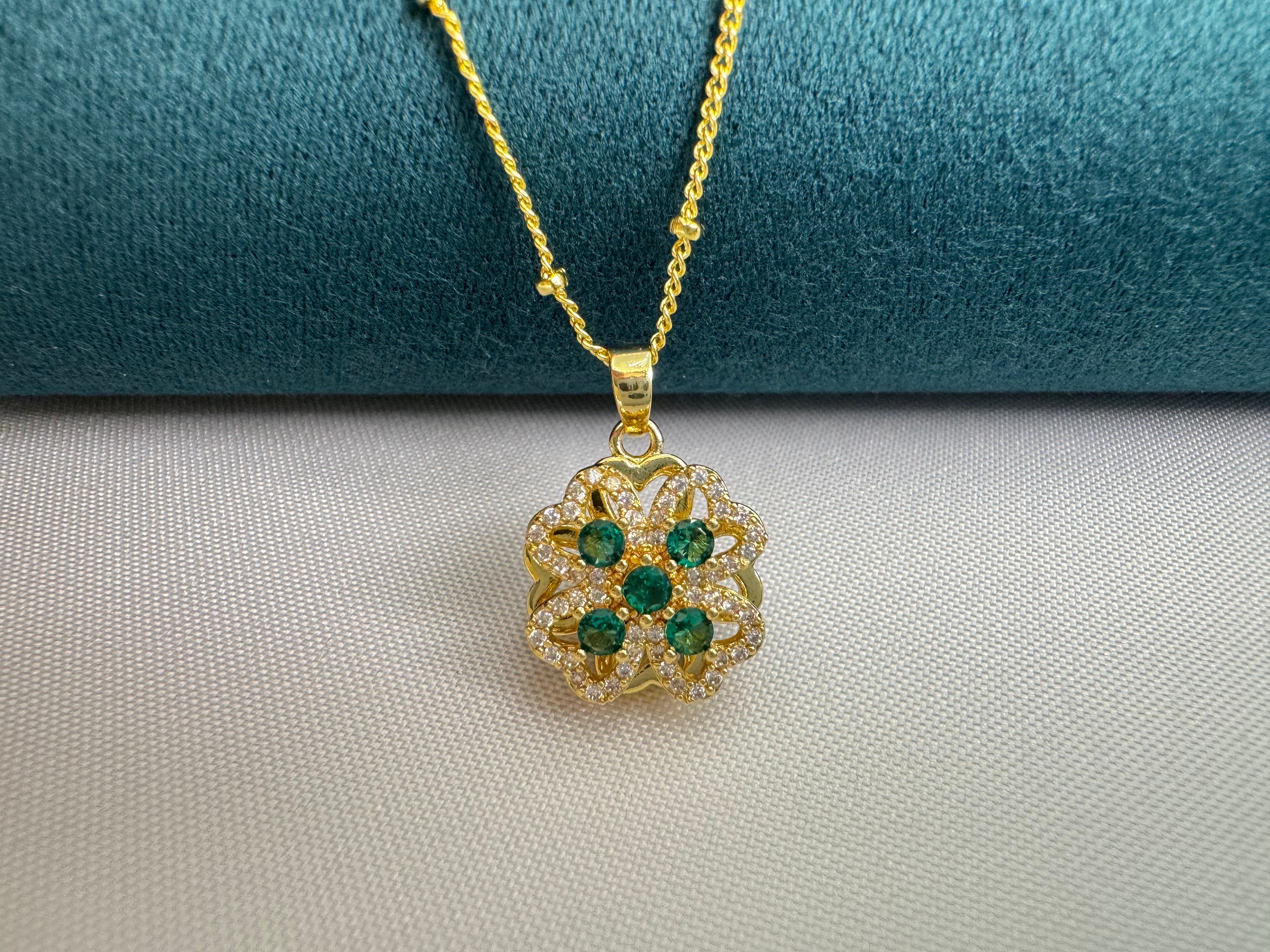 New 2025 Luxe Lucky Clover Spinner Set – Green Zircon Necklace, Ring & Bracelet｜Rotating Anti-Anxiety Jewelry for Women & Men