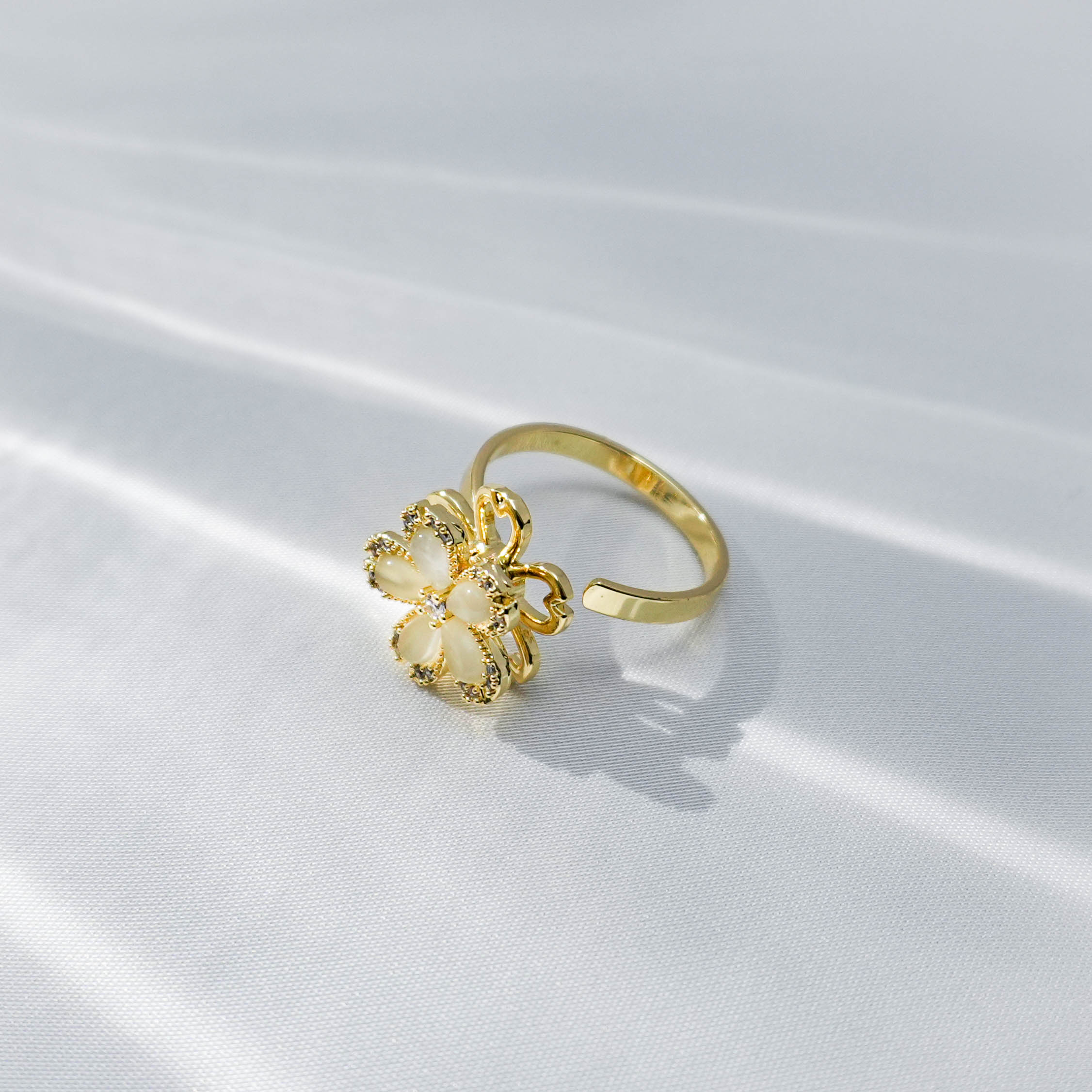 New 2025 Petal Ring Open Wrap Ring Anti-Anxiety Relief Ring Suitable for Men and Women