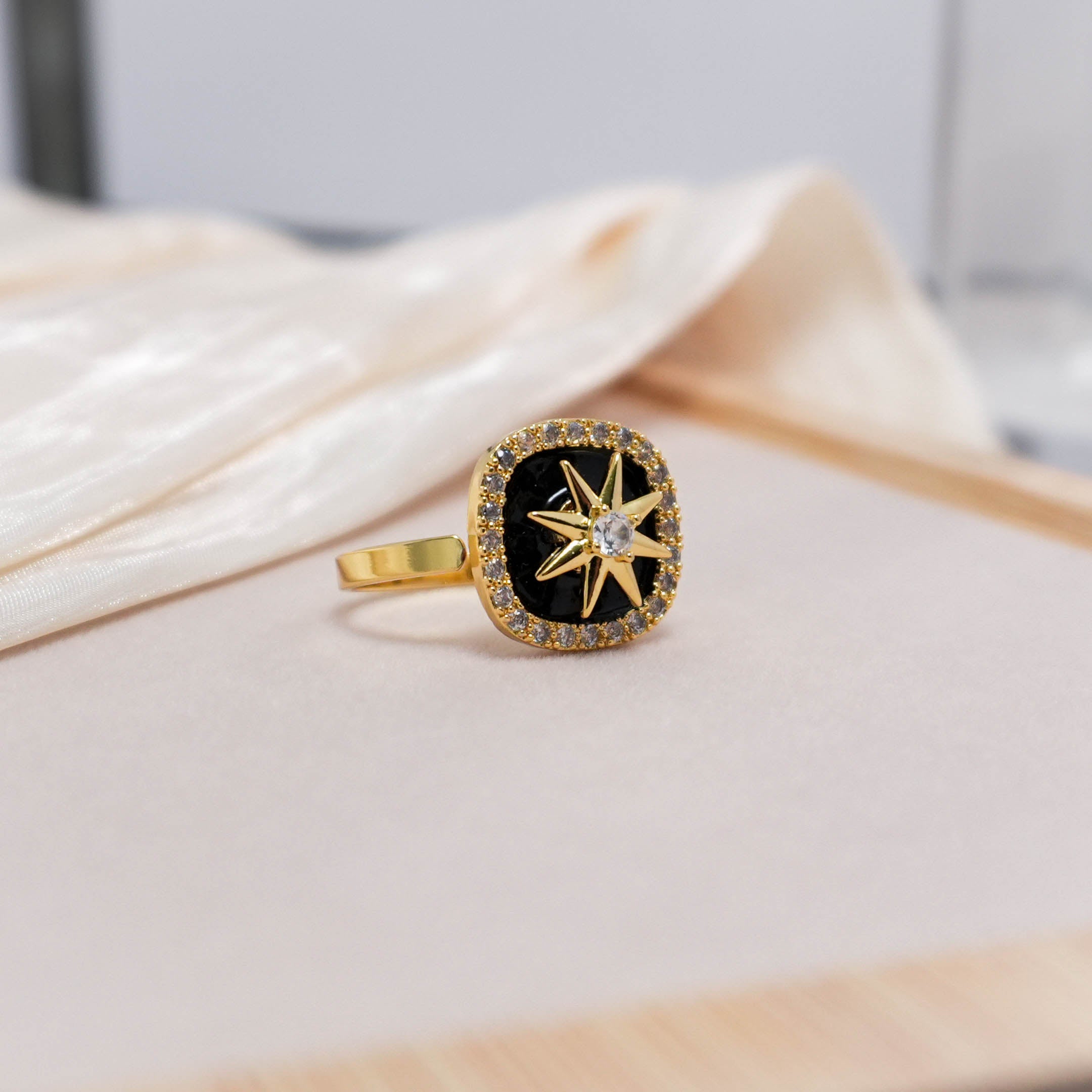 New 2025 Octaspin Anxiety Ring 8-Point Rotating Star Ring for Adult Stress Relief | Unisex Fidget Jewelry