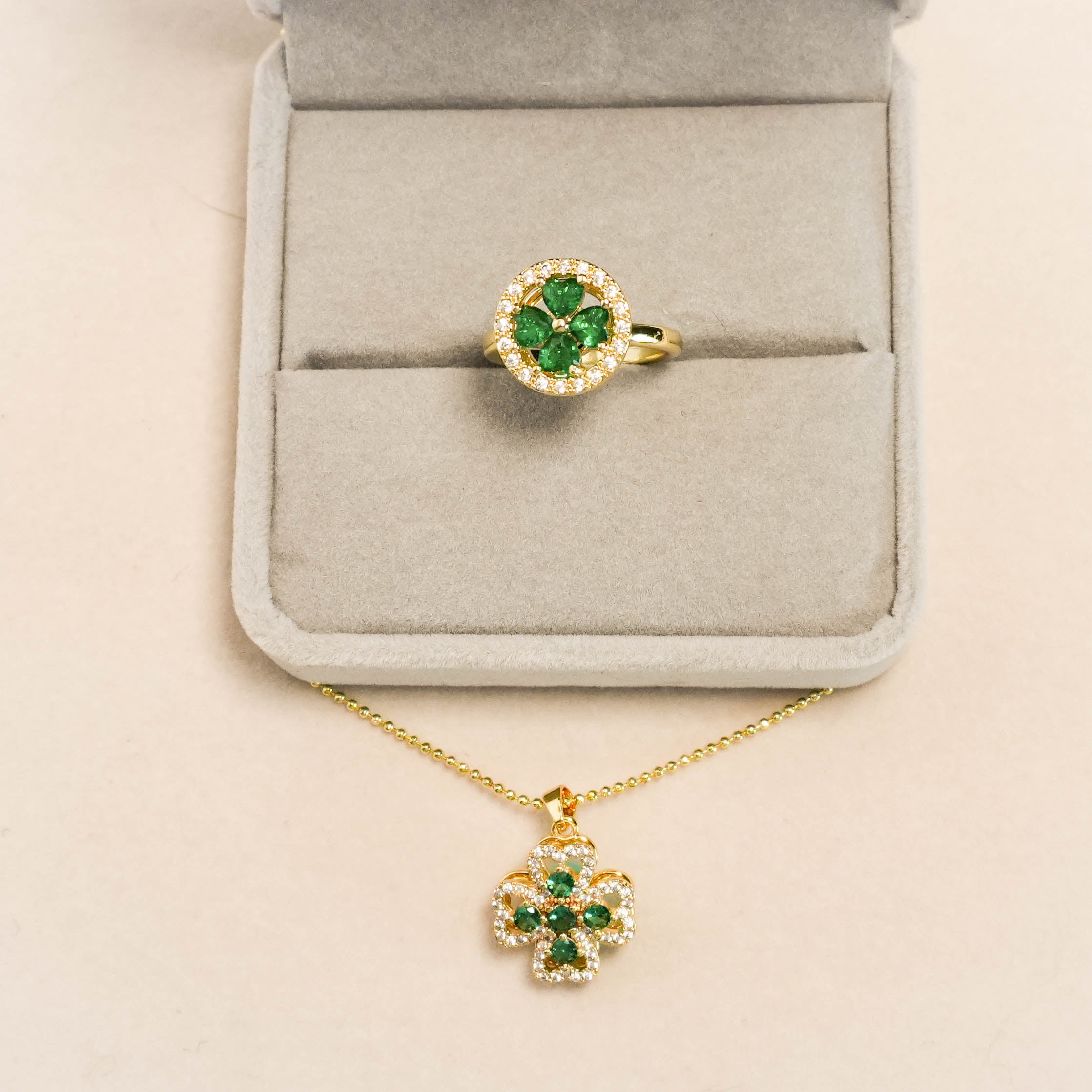 New 2025 Luxe Lucky Clover Spinner Set – Green Zircon Necklace, Ring & Bracelet｜Rotating Anti-Anxiety Jewelry for Women & Men